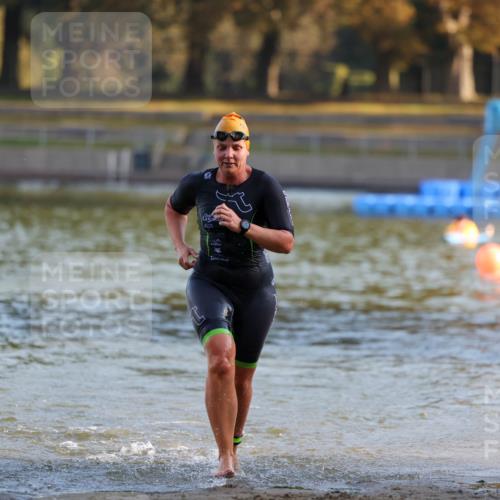 08.09.2024 - Stadtparktriathlon Michael Strokosch http://msf.ph/oto/7022969 08.09.2024 09:10:01 Schwimmen 169, 179 meine-sportfotos.de