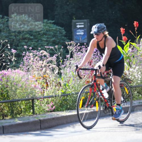 08.09.2024 - Stadtparktriathlon Zöllner http://msf.ph/oto/7022970 08.09.2024 10:29:44 Radfahren 209, 249, 273, 338 meine-sportfotos.de