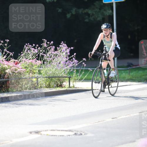 08.09.2024 - Stadtparktriathlon Zöllner http://msf.ph/oto/7022994 08.09.2024 10:29:54 Radfahren 338, 346 meine-sportfotos.de