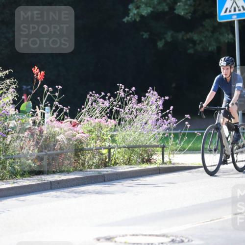 08.09.2024 - Stadtparktriathlon Zöllner http://msf.ph/oto/7023024 08.09.2024 10:30:10 Radfahren 320, 1936 meine-sportfotos.de