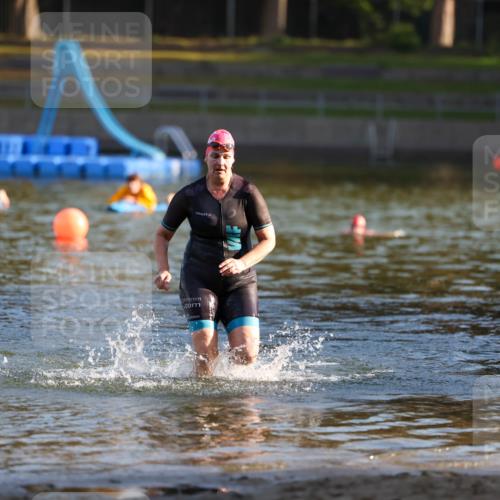08.09.2024 - Stadtparktriathlon Michael Strokosch http://msf.ph/oto/7023041 08.09.2024 09:10:07 Schwimmen 179 meine-sportfotos.de