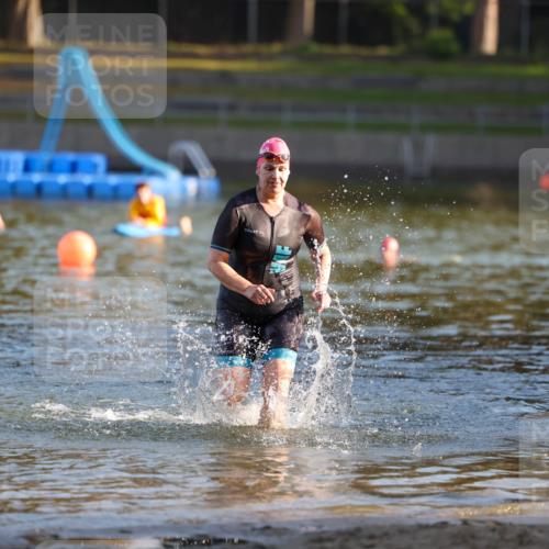 08.09.2024 - Stadtparktriathlon Michael Strokosch http://msf.ph/oto/7023054 08.09.2024 09:10:07 Schwimmen 179 meine-sportfotos.de
