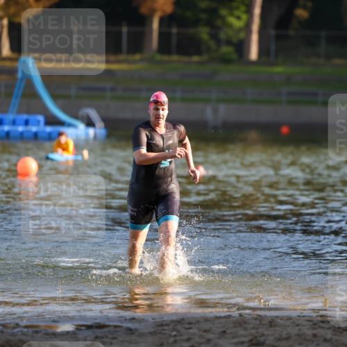 08.09.2024 - Stadtparktriathlon Michael Strokosch http://msf.ph/oto/7023079 08.09.2024 09:10:08 Schwimmen 179 meine-sportfotos.de