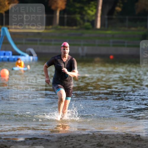 08.09.2024 - Stadtparktriathlon Michael Strokosch http://msf.ph/oto/7023083 08.09.2024 09:10:08 Schwimmen 179 meine-sportfotos.de