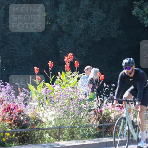 08.09.2024 - Stadtparktriathlon Zöllner http://msf.ph/oto/7023084 08.09.2024 10:38:34 Radfahren 346, 353, 390, 392, 403, 436, 437 meine-sportfotos.de
