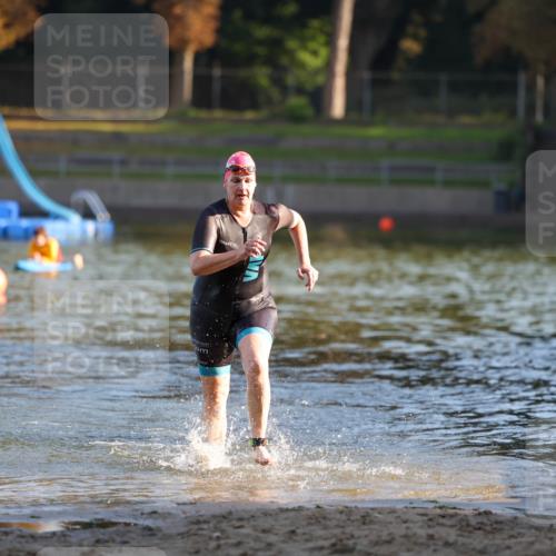 08.09.2024 - Stadtparktriathlon Michael Strokosch http://msf.ph/oto/7023094 08.09.2024 09:10:09 Schwimmen 179 meine-sportfotos.de