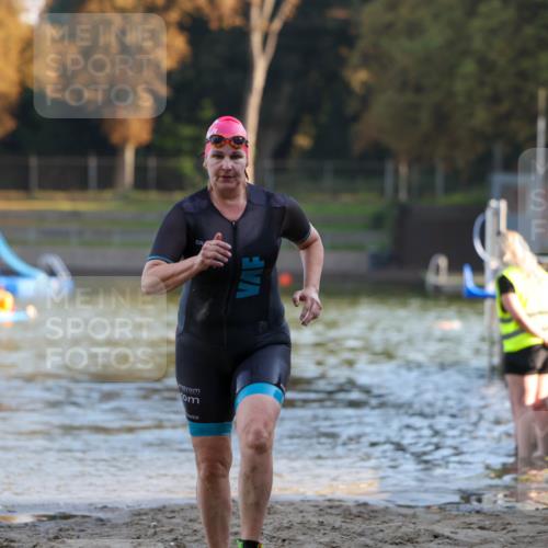 08.09.2024 - Stadtparktriathlon Michael Strokosch http://msf.ph/oto/7023190 08.09.2024 09:10:12 Schwimmen 179 meine-sportfotos.de