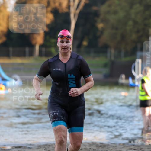 08.09.2024 - Stadtparktriathlon Michael Strokosch http://msf.ph/oto/7023197 08.09.2024 09:10:13 Schwimmen 179 meine-sportfotos.de