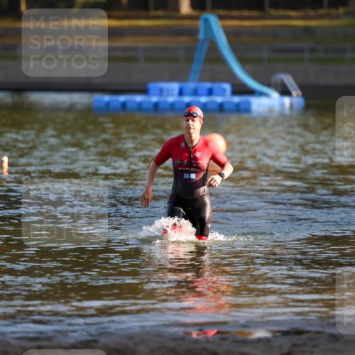 08.09.2024 - Stadtparktriathlon Michael Strokosch http://msf.ph/oto/7023205 08.09.2024 09:10:38 Schwimmen 148 meine-sportfotos.de