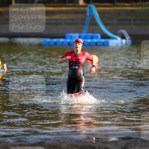 08.09.2024 - Stadtparktriathlon Michael Strokosch http://msf.ph/oto/7023214 08.09.2024 09:10:39 Schwimmen 148 meine-sportfotos.de