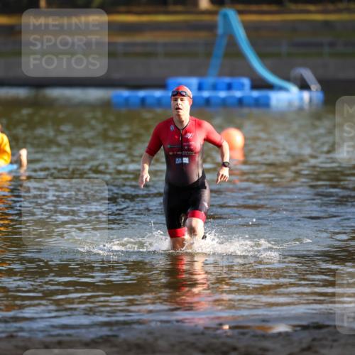 08.09.2024 - Stadtparktriathlon Michael Strokosch http://msf.ph/oto/7023225 08.09.2024 09:10:39 Schwimmen 148 meine-sportfotos.de