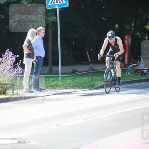 08.09.2024 - Stadtparktriathlon Zöllner http://msf.ph/oto/7023233 08.09.2024 10:39:05 Radfahren 233, 343, 371, 380, 426 meine-sportfotos.de