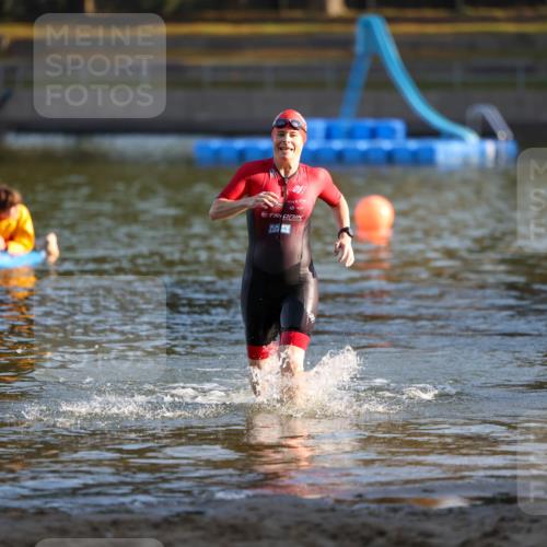 08.09.2024 - Stadtparktriathlon Michael Strokosch http://msf.ph/oto/7023236 08.09.2024 09:10:40 Schwimmen 148 meine-sportfotos.de