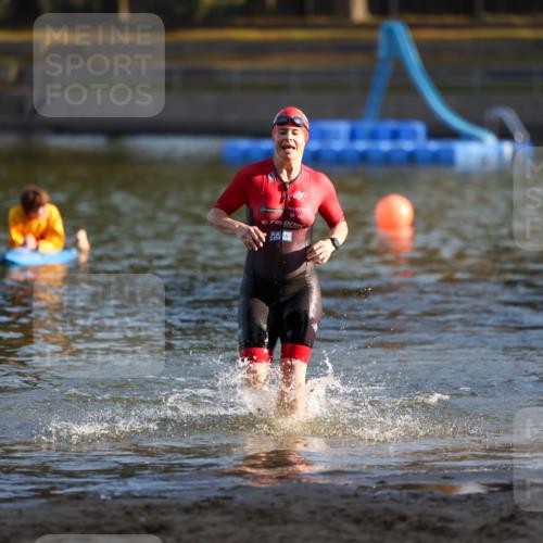 08.09.2024 - Stadtparktriathlon Michael Strokosch http://msf.ph/oto/7023243 08.09.2024 09:10:41 Schwimmen 148 meine-sportfotos.de
