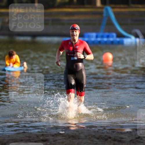 08.09.2024 - Stadtparktriathlon Michael Strokosch http://msf.ph/oto/7023249 08.09.2024 09:10:42 Schwimmen 148 meine-sportfotos.de