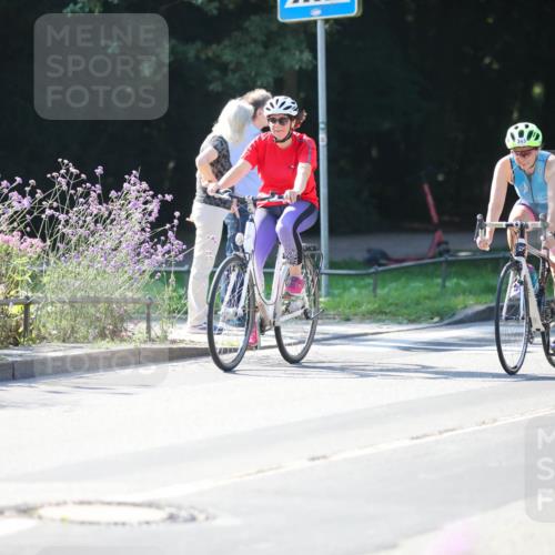 08.09.2024 - Stadtparktriathlon Zöllner http://msf.ph/oto/7023255 08.09.2024 10:39:09 Radfahren 233, 252, 266, 268, 343, 371, 380 meine-sportfotos.de