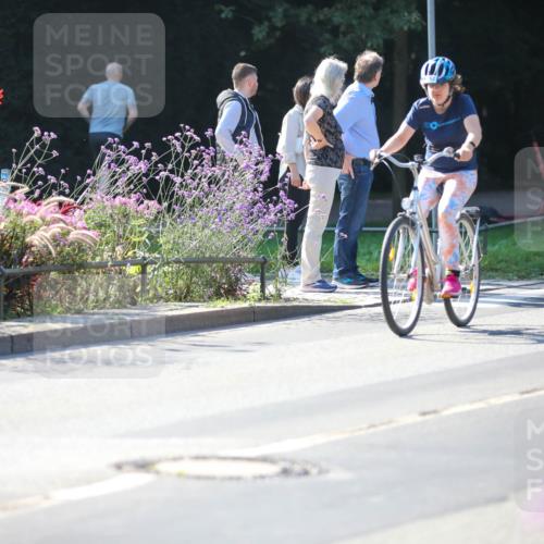 08.09.2024 - Stadtparktriathlon Zöllner http://msf.ph/oto/7023260 08.09.2024 10:39:15 Radfahren 252, 266, 268, 275, 288, 296, 358, 381, 413, 424 meine-sportfotos.de