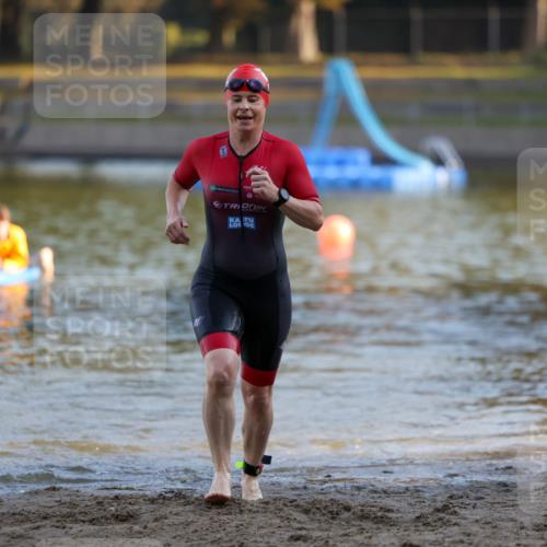 08.09.2024 - Stadtparktriathlon Michael Strokosch http://msf.ph/oto/7023275 08.09.2024 09:10:43 Schwimmen 148 meine-sportfotos.de