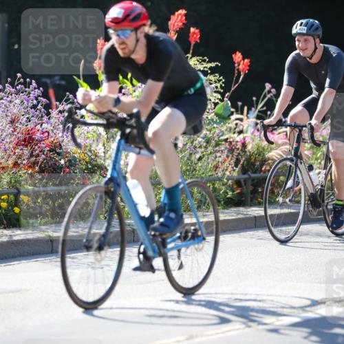 08.09.2024 - Stadtparktriathlon Zöllner http://msf.ph/oto/7023316 08.09.2024 10:39:24 Radfahren 275, 281, 288, 296, 298, 324, 338, 358, 367, 381, 405, 413, 424 meine-sportfotos.de
