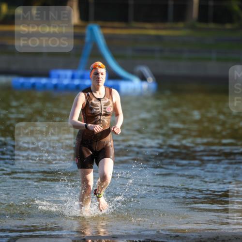 08.09.2024 - Stadtparktriathlon Michael Strokosch http://msf.ph/oto/7023348 08.09.2024 09:10:57 Schwimmen 141 meine-sportfotos.de