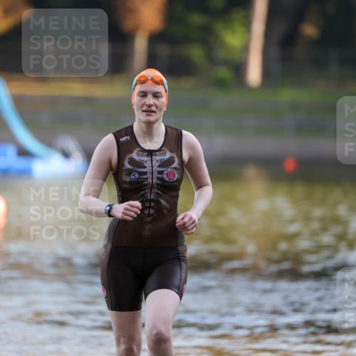 08.09.2024 - Stadtparktriathlon Michael Strokosch http://msf.ph/oto/7023379 08.09.2024 09:11:00 Schwimmen 141 meine-sportfotos.de