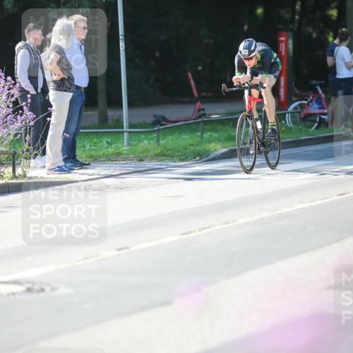 08.09.2024 - Stadtparktriathlon Zöllner http://msf.ph/oto/7023429 08.09.2024 10:39:44 Radfahren 292, 345, 366, 376, 416, 417, 425 meine-sportfotos.de