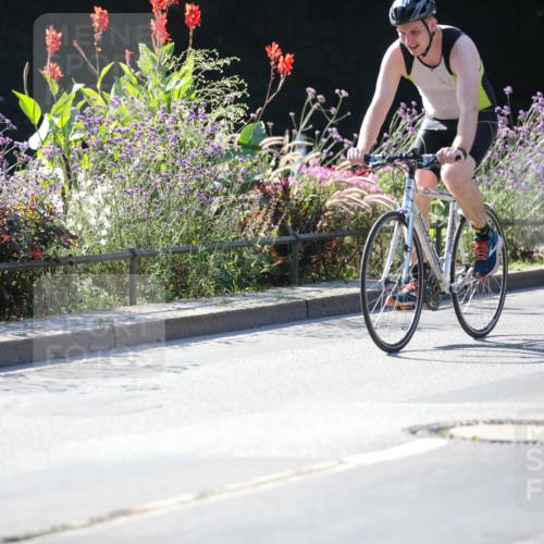 08.09.2024 - Stadtparktriathlon Zöllner http://msf.ph/oto/7023455 08.09.2024 10:39:48 Radfahren 271, 280, 292, 345, 366, 376, 416, 417, 425 meine-sportfotos.de