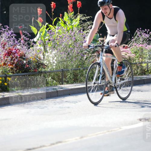 08.09.2024 - Stadtparktriathlon Zöllner http://msf.ph/oto/7023460 08.09.2024 10:39:48 Radfahren 271, 280, 292, 345, 366, 376, 416, 417, 425 meine-sportfotos.de