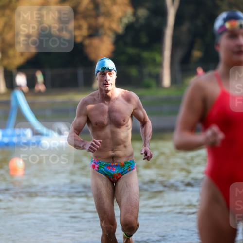 08.09.2024 - Stadtparktriathlon Michael Strokosch http://msf.ph/oto/7023475 08.09.2024 09:44:46 Schwimmen 201, 221, 234 meine-sportfotos.de