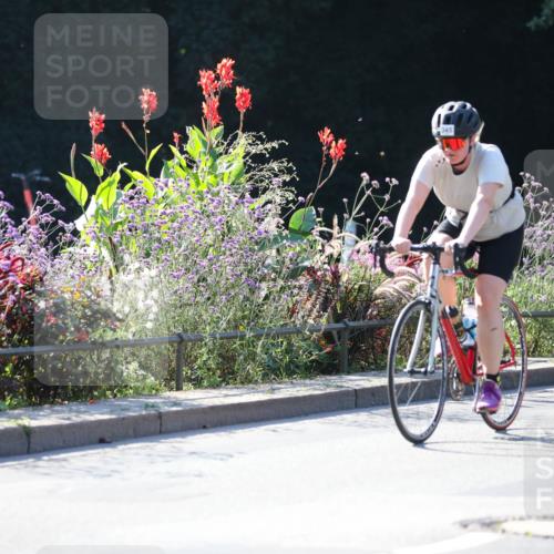 08.09.2024 - Stadtparktriathlon Zöllner http://msf.ph/oto/7023482 08.09.2024 10:39:50 Radfahren 271, 280, 292, 345, 376, 416, 417, 425 meine-sportfotos.de