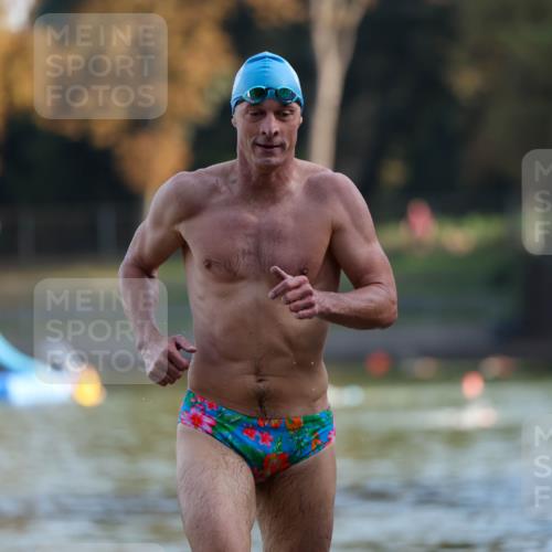 08.09.2024 - Stadtparktriathlon Michael Strokosch http://msf.ph/oto/7023489 08.09.2024 09:44:47 Schwimmen 201, 234 meine-sportfotos.de
