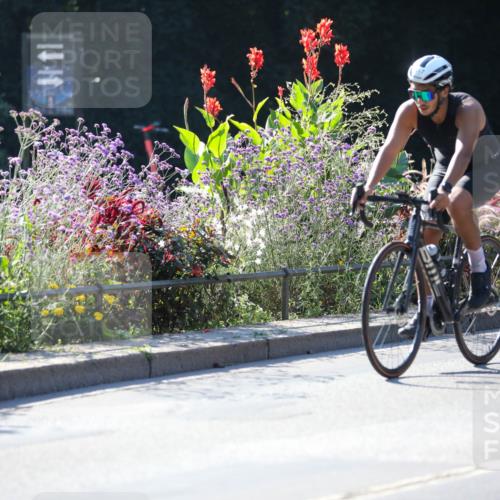 08.09.2024 - Stadtparktriathlon Zöllner http://msf.ph/oto/7023513 08.09.2024 10:39:54 Radfahren 271, 280, 345, 376, 417 meine-sportfotos.de
