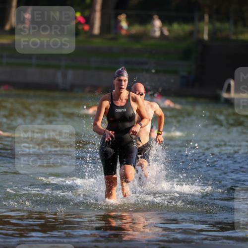08.09.2024 - Stadtparktriathlon Michael Strokosch http://msf.ph/oto/7023628 08.09.2024 09:46:22 Schwimmen 250, 256 meine-sportfotos.de