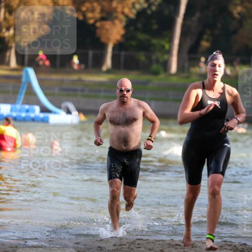 08.09.2024 - Stadtparktriathlon Michael Strokosch http://msf.ph/oto/7023663 08.09.2024 09:46:25 Schwimmen 250, 256 meine-sportfotos.de