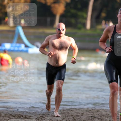 08.09.2024 - Stadtparktriathlon Michael Strokosch http://msf.ph/oto/7023682 08.09.2024 09:46:26 Schwimmen 250, 256 meine-sportfotos.de