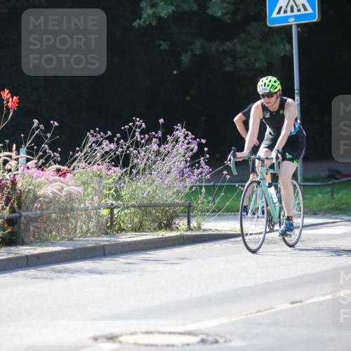 08.09.2024 - Stadtparktriathlon Zöllner http://msf.ph/oto/7023748 08.09.2024 10:40:52 Radfahren 263, 265, 302, 335, 394, 444 meine-sportfotos.de