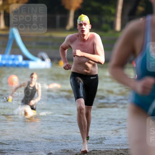 08.09.2024 - Stadtparktriathlon Michael Strokosch http://msf.ph/oto/7023788 08.09.2024 09:46:53 Schwimmen 204, 211, 243 meine-sportfotos.de
