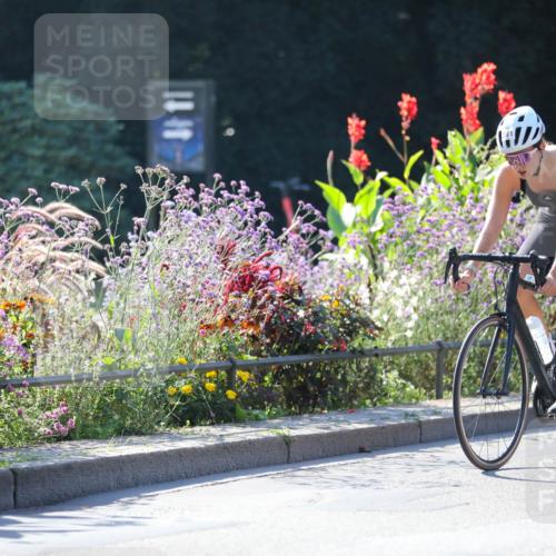 08.09.2024 - Stadtparktriathlon Zöllner http://msf.ph/oto/7023798 08.09.2024 10:41:05 Radfahren 361, 445 meine-sportfotos.de