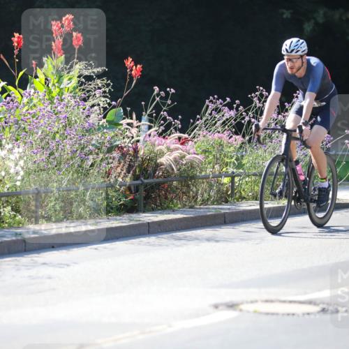 08.09.2024 - Stadtparktriathlon Zöllner http://msf.ph/oto/7023808 08.09.2024 10:41:09 Radfahren 361, 445 meine-sportfotos.de