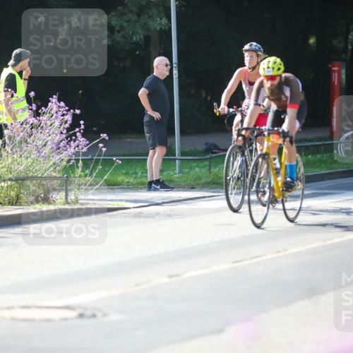 08.09.2024 - Stadtparktriathlon Zöllner http://msf.ph/oto/7023850 08.09.2024 10:41:26 Radfahren 306, 315, 327, 351, 391, 399, 411 meine-sportfotos.de
