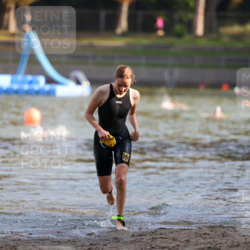 08.09.2024 - Stadtparktriathlon Michael Strokosch http://msf.ph/oto/7023857 08.09.2024 09:46:59 Schwimmen 243 meine-sportfotos.de