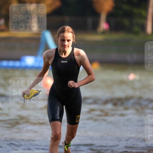 08.09.2024 - Stadtparktriathlon Michael Strokosch http://msf.ph/oto/7023888 08.09.2024 09:47:01 Schwimmen 217, 243 meine-sportfotos.de