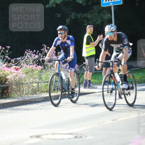 08.09.2024 - Stadtparktriathlon Zöllner http://msf.ph/oto/7023965 08.09.2024 10:41:59 Radfahren 276, 369, 386, 387, 408, 422, 449, 460 meine-sportfotos.de