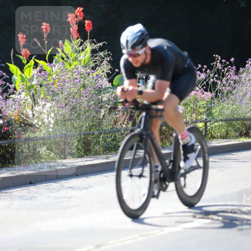 08.09.2024 - Stadtparktriathlon Zöllner http://msf.ph/oto/7024017 08.09.2024 10:42:05 Radfahren 276, 356, 369, 422, 423, 449 meine-sportfotos.de