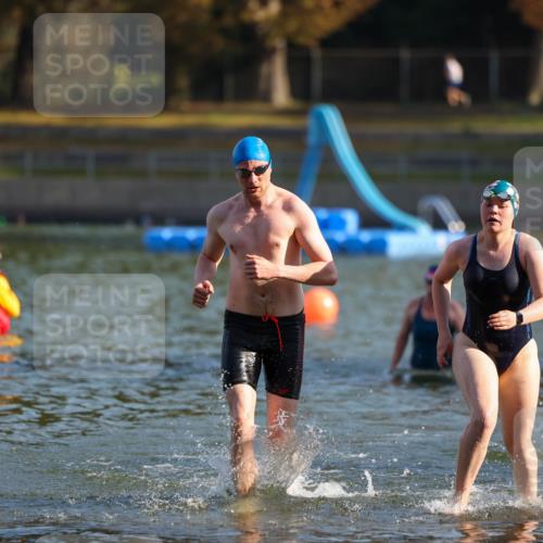 08.09.2024 - Stadtparktriathlon Michael Strokosch http://msf.ph/oto/7024035 08.09.2024 09:47:42 Schwimmen 188, 205, 220, 259 meine-sportfotos.de