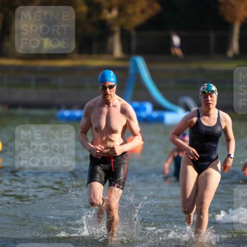08.09.2024 - Stadtparktriathlon Michael Strokosch http://msf.ph/oto/7024044 08.09.2024 09:47:43 Schwimmen 188, 205, 220, 226, 259 meine-sportfotos.de