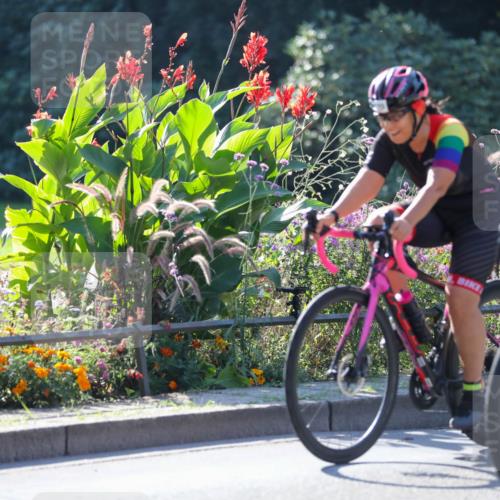 08.09.2024 - Stadtparktriathlon Zöllner http://msf.ph/oto/7024074 08.09.2024 10:42:26 Radfahren 43, 284, 304, 311, 321, 322, 329, 360, 373, 404, 410, 420, 435 meine-sportfotos.de