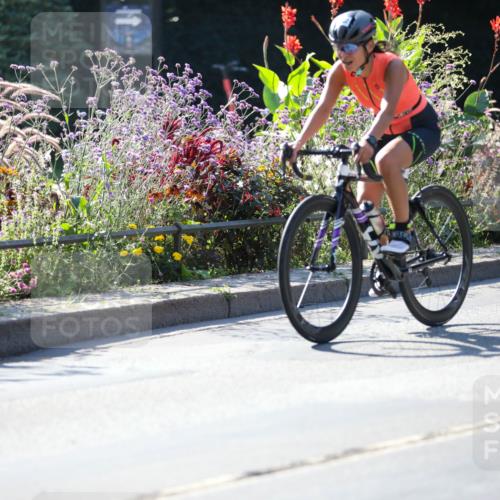 08.09.2024 - Stadtparktriathlon Zöllner http://msf.ph/oto/7024082 08.09.2024 10:42:27 Radfahren 43, 284, 304, 311, 321, 322, 329, 360, 404, 410, 420, 435 meine-sportfotos.de