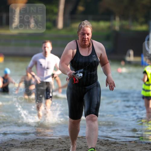 08.09.2024 - Stadtparktriathlon Michael Strokosch http://msf.ph/oto/7024084 08.09.2024 09:47:49 Schwimmen 193, 199, 205, 207, 220, 226 meine-sportfotos.de