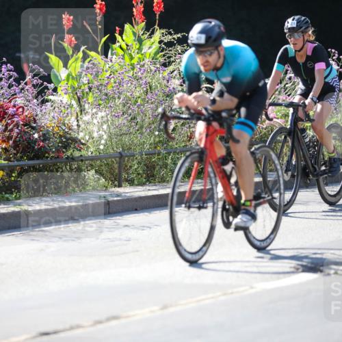 08.09.2024 - Stadtparktriathlon Zöllner http://msf.ph/oto/7024087 08.09.2024 10:42:28 Radfahren 43, 284, 304, 311, 321, 322, 329, 360, 404, 410, 420, 435 meine-sportfotos.de